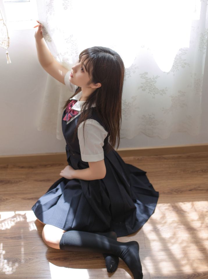 有这文静学妹，那你还想着逃课吗？