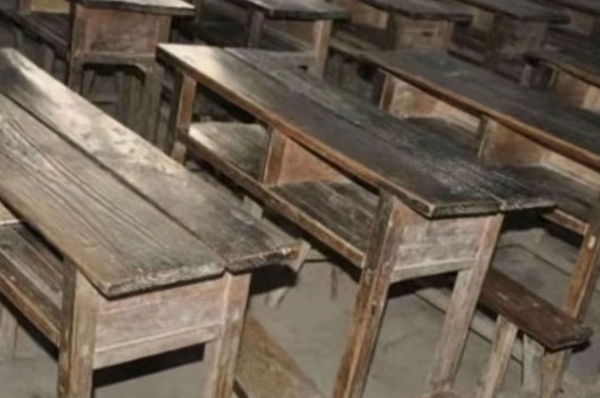 故乡容不下肉身，他乡容不下灵魂 若能一世安稳，谁愿颠沛流离！